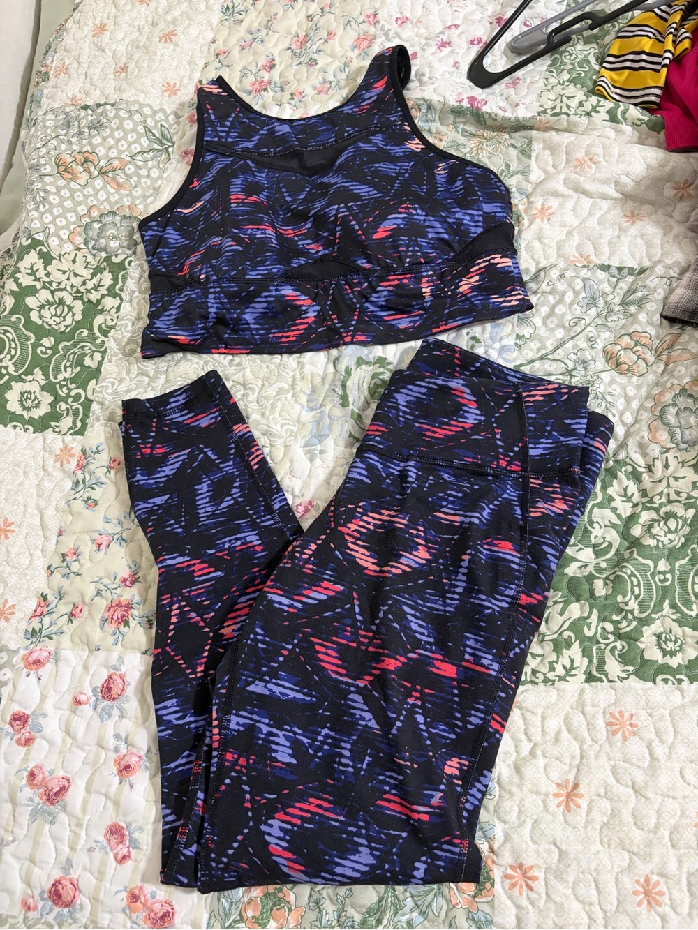 Old Navy Active Black Sports Bra with Blue and Pink Print